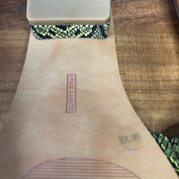 ❤️ VINCE CAMUTO Ydelle Leather Sandal - Picture 6 of 10